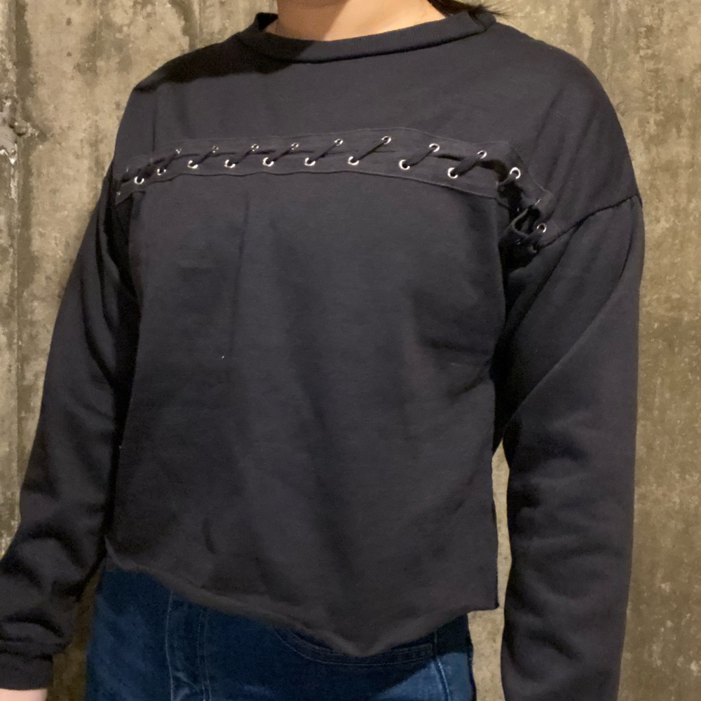 Cropped sweater - Picture 2 of 6